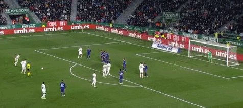 毕包官方：后卫拉波尔特左腿腿筋受伤，恢复情况有待评估