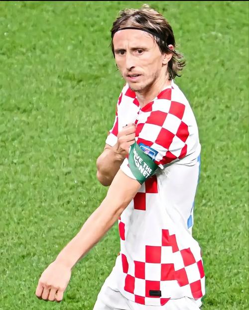 英媒：英冠朴茨茅斯有意租借热刺韩国小将梁民革