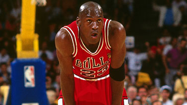 杨瀚森上5分钟送2分1板1助1帽 后三节枯坐板凳